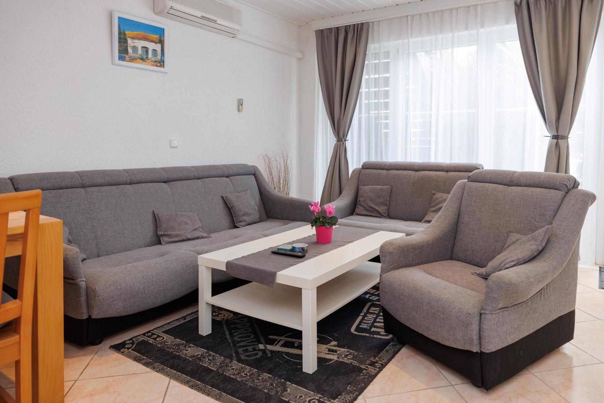 Guesthouse Halilagic Крк Экстерьер фото