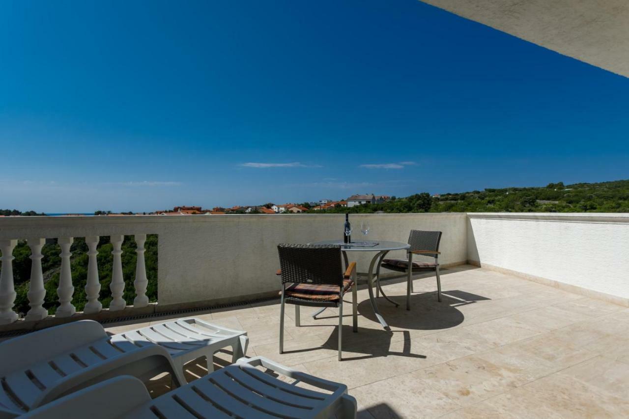 Guesthouse Halilagic Крк Экстерьер фото